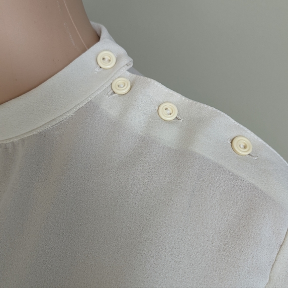 Vintage rollover collar blouse - Picture 8 of 14